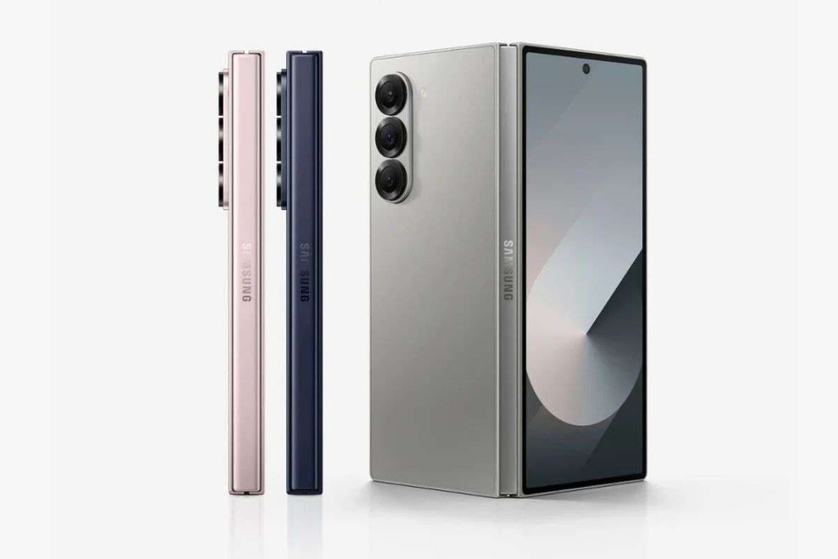 Samsung का ये मुड़ने वाला फोन हुआ 61 हजार से भी ज्यादा सस्ता, देखें कहां मिल रही है धमाकेदार डील