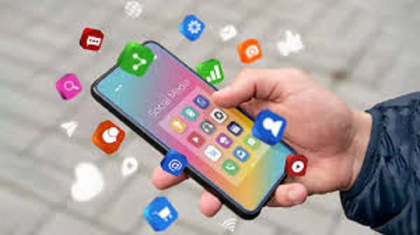 बिहार में सोशल मीडिया हो रहा एंटी सोशल, छह माह में थाने में दर्ज हुए दुरुपयोग के 584 मामले