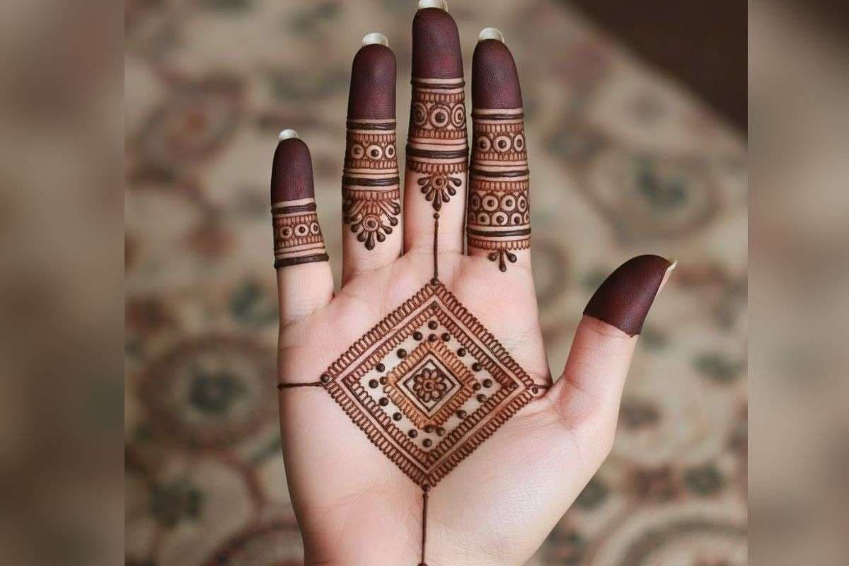 Square Shape Mehndi Design