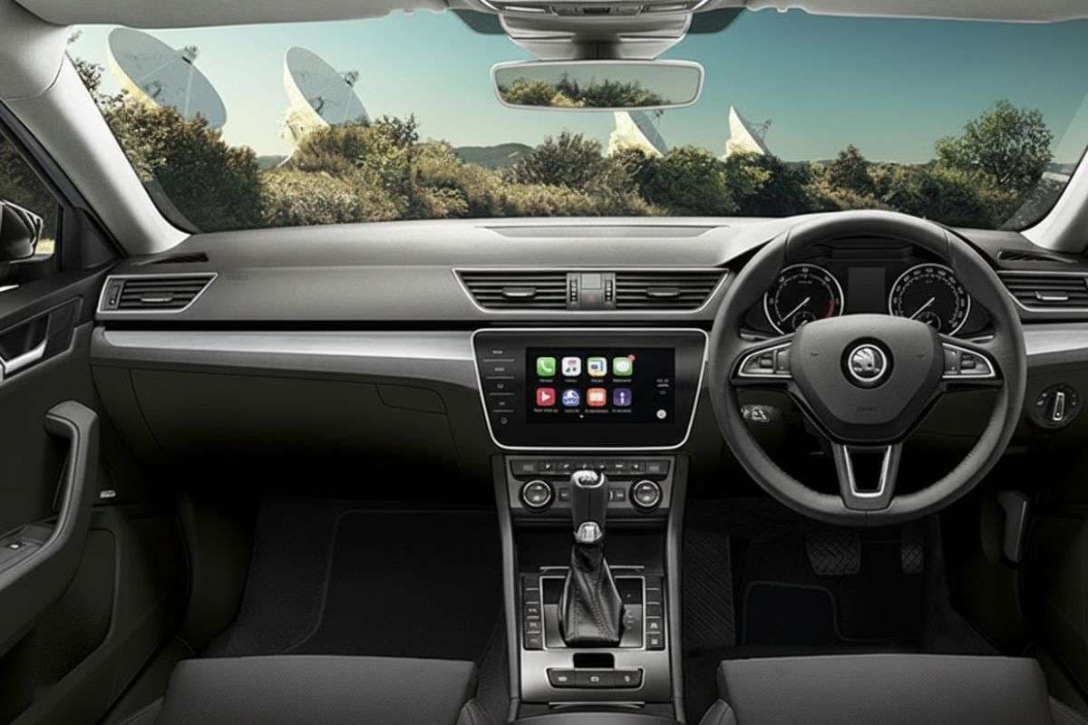 भारत में गाड़ियों का स्टीयरिंग राइट साइड क्यों होता है? सालों से ड्राइविंग करने वाले भी नहीं जानते इसका जवाब