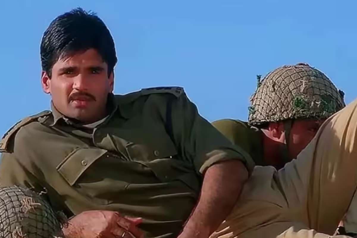 बॉर्डर 2 से पहले सुनील शेट्टी ने 'बॉर्डर' के क्लाइमैक्स का किया रियल खुलासा, बताया टैंक के नीचे की असली फीलिंग