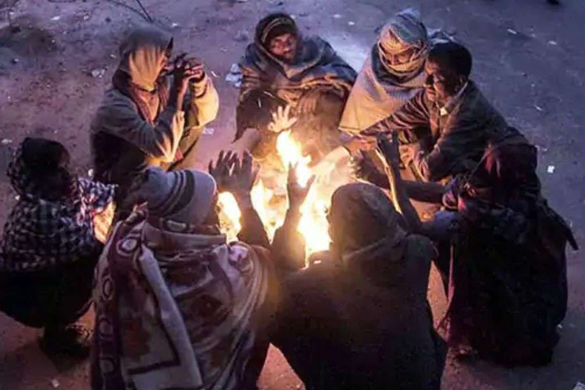 मुजफ्फरपुर में घने कोहरे व पछुआ ने बढ़ाई कनकनी, तीन दिनों तक राहत नहीं