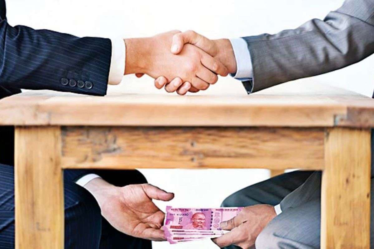 नवादा: पंचायत सचिव सरेआम कर रहा घुसखोरी, मृत्यु प्रमाणपत्र बनाने के लिए मांगी 10 हजार की रिश्वत