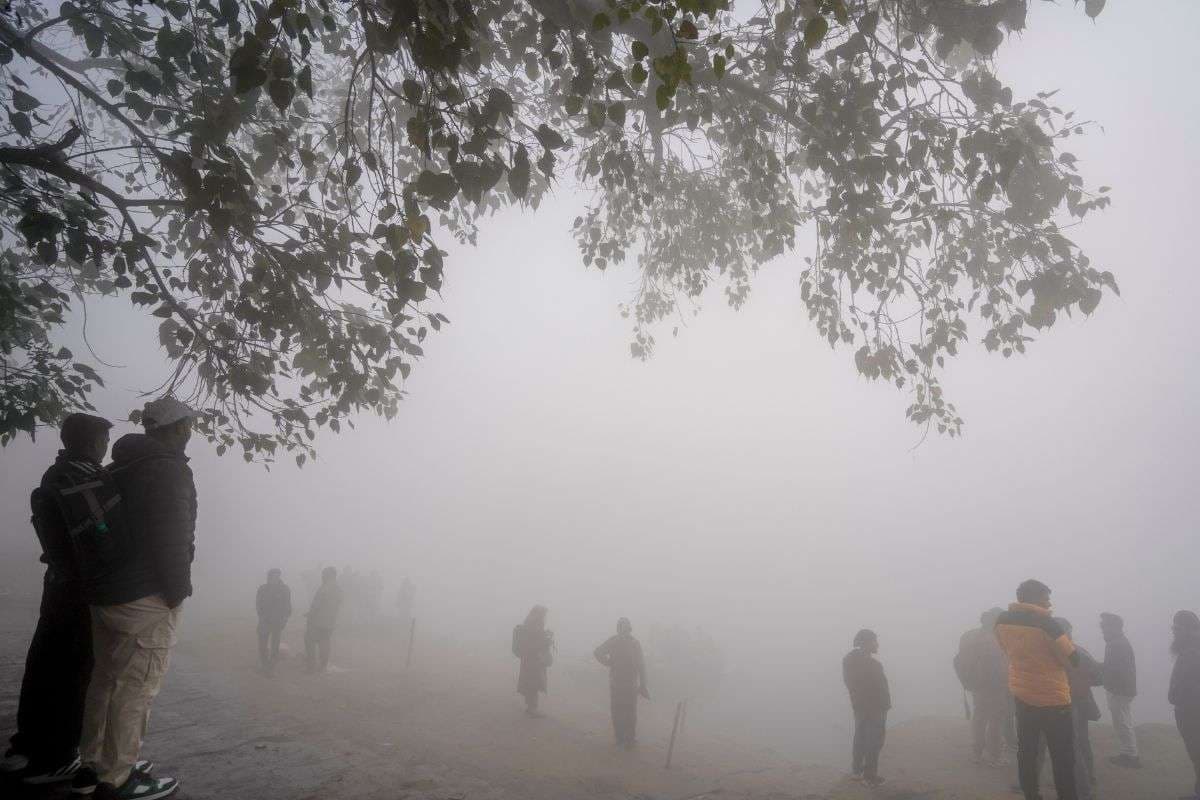 UP Weather: 23, 24, 25,26,27 और 28 दिसंबर को उत्तर प्रदेश में घना कोहरा छाए रहने की संभावना, ऑरेंज और येलो अलर्ट जारी