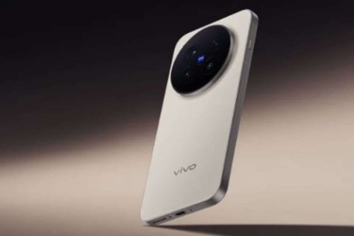 सेल से पहले ही Vivo X300 Series हुई सस्ती, 200MP कैमरा वाले फोन पर मिल रहा तगड़ा लॉन्च ऑफर, फटाफट करिए चेक