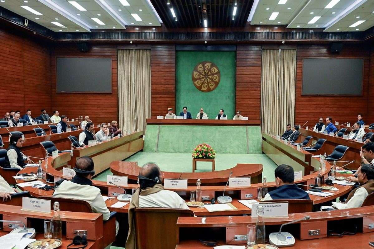 Winter Session 2025: सरकार की बड़ी तैयारी, इन 14 विधेयकों को करेगी पेश