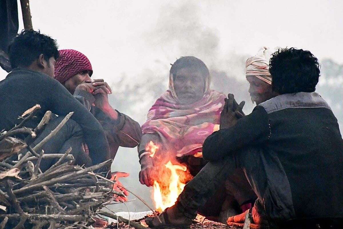 बिहार में इस दिन तक पड़ेगी हाड़ कंपा देने वाली ठंड! दिन में छाया अंधेरा, इन 12 जिलों में IMD का रेड अलर्ट