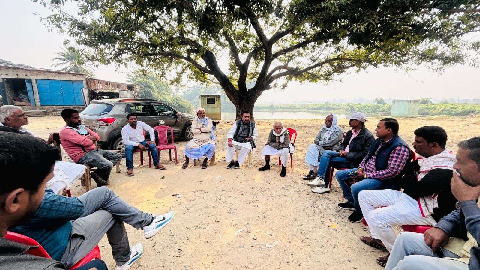 Madhubani News : धान खरीद में तेजी लाने के लिए पैक्स अध्यक्षों के साथ की बैठक