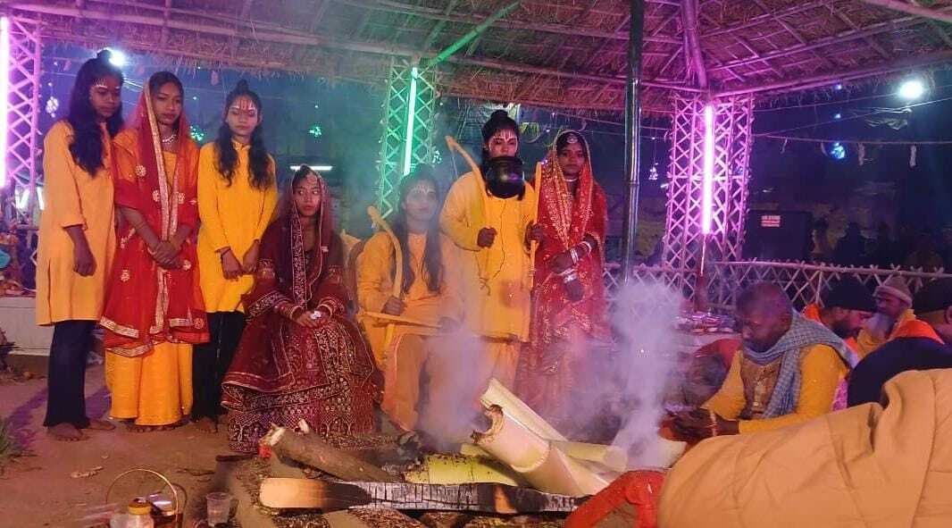हवन कुंड में आहुति के साथ शिव शक्ति महायज्ञ संपन्न