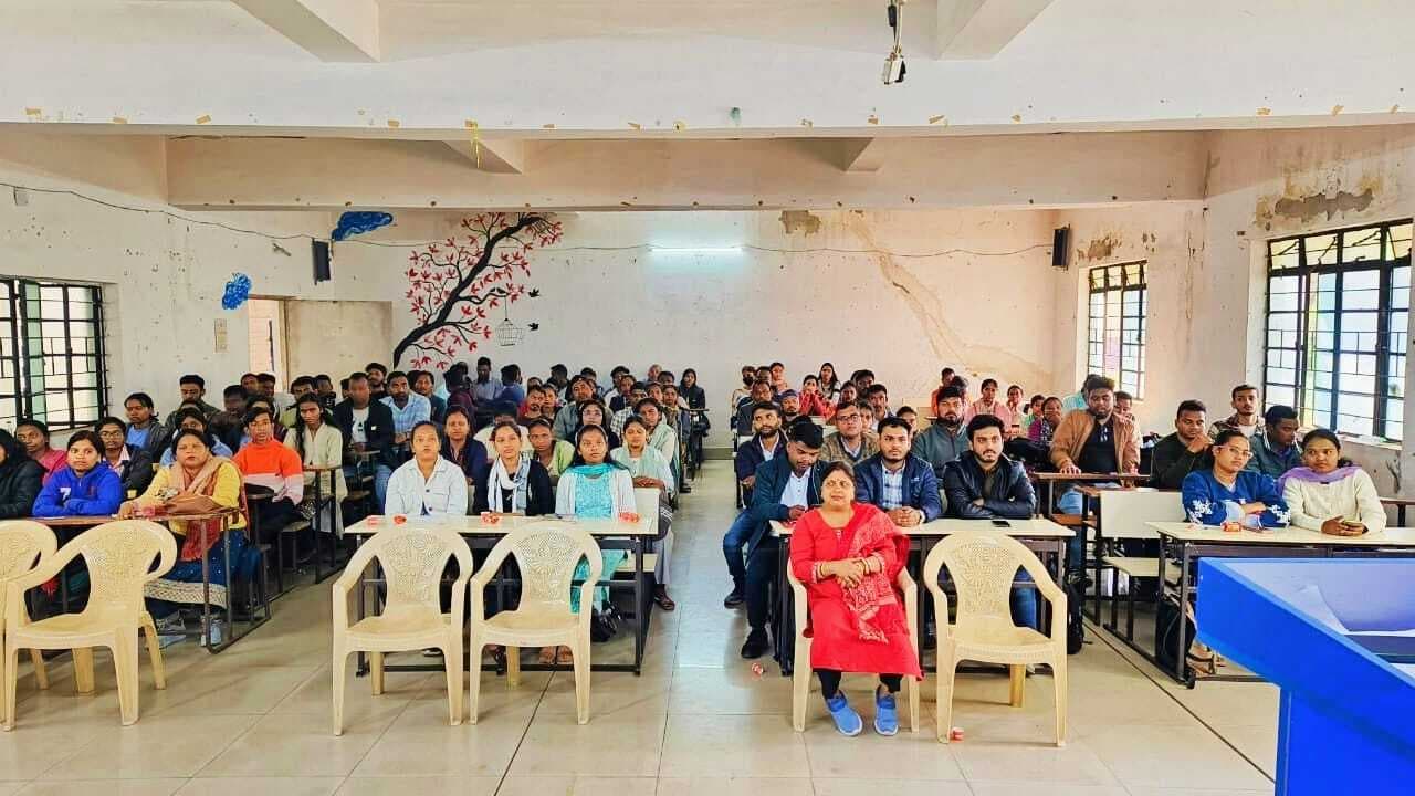 Chaibasa News : डिग्री के साथ गुणवत्तापूर्ण शिक्षा देता है इग्नू : डॉ प्रीतिबाला