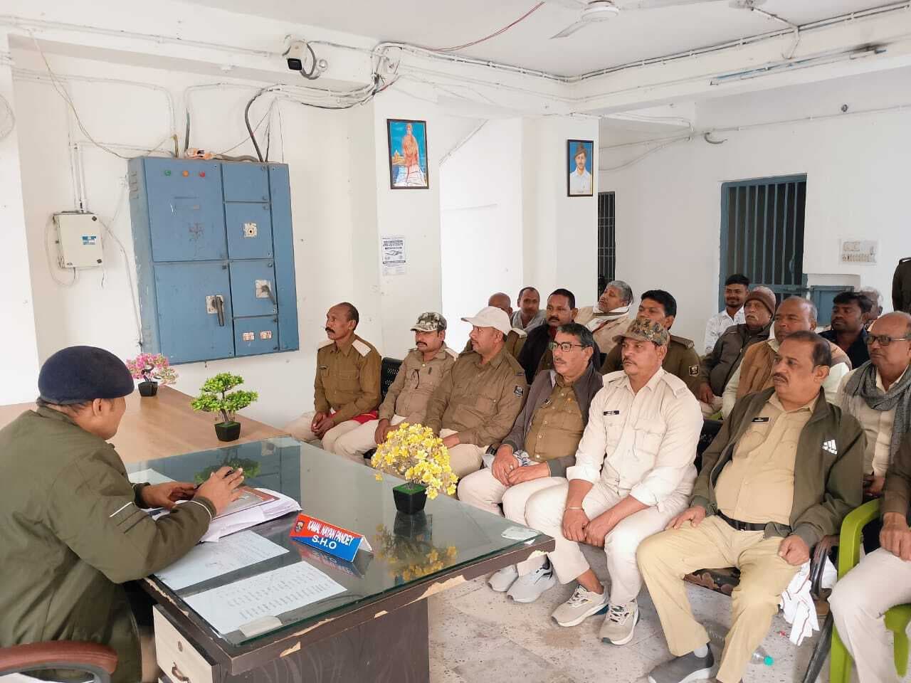 sasaram news : स्वर्ण व्यवसायी अपनी दुकानों में लगाएं सीसीटीवी कैमरा : थानाध्यक्ष