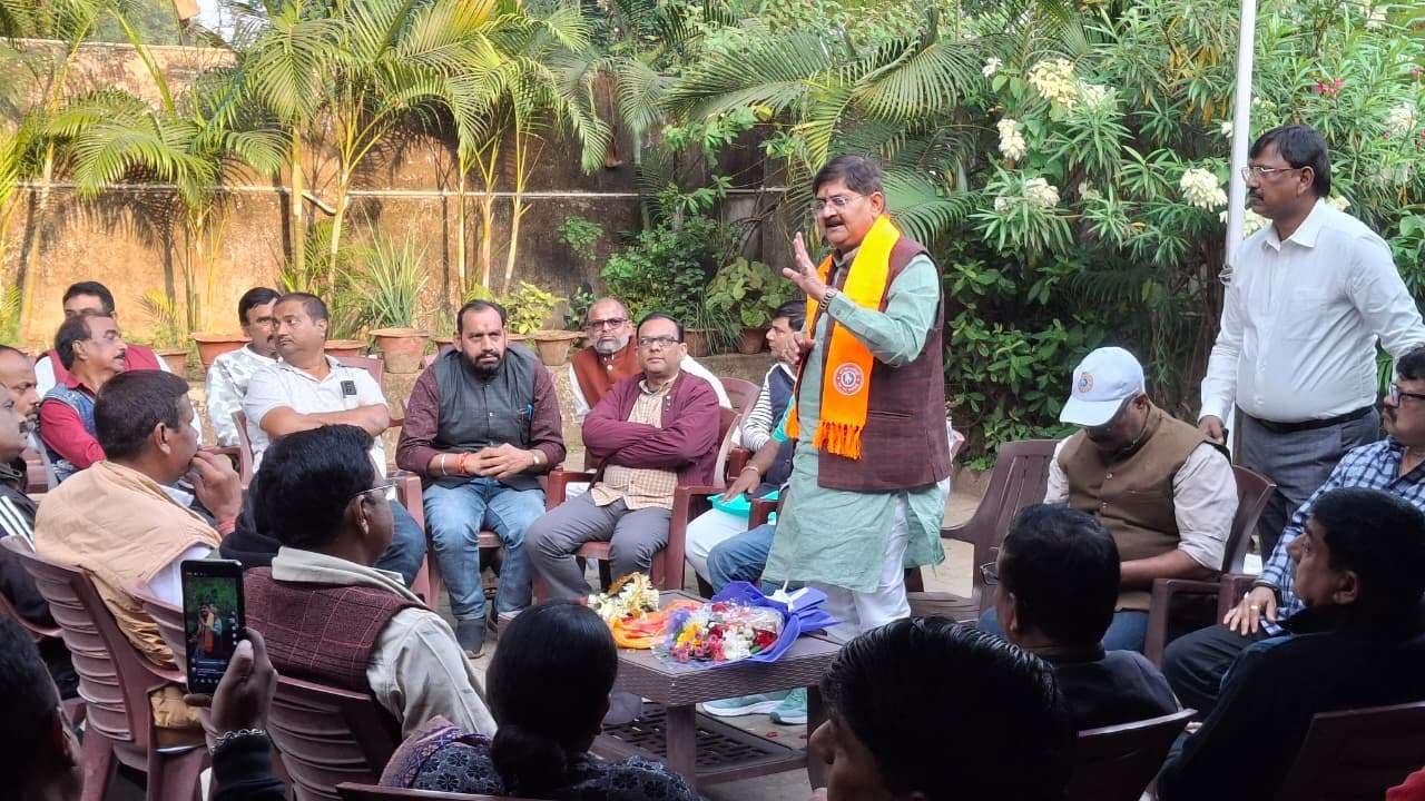 Dhanbad News: निगम पर भड़के विधायक राज, आज से देंगे धरना