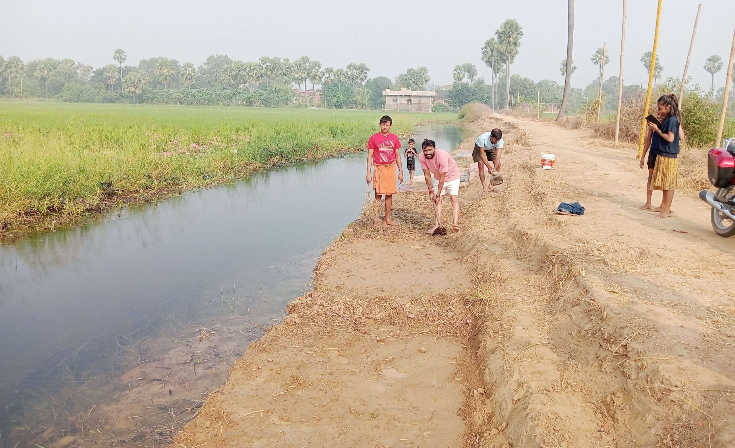 सैकड़ों वर्ष पुरानी छठी अहरा के जीर्णोद्धार की मांग