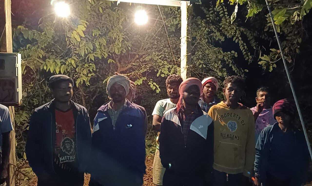 बलियापतरा के बुरू टोला में लगा नया ट्रांसफॉर्मर