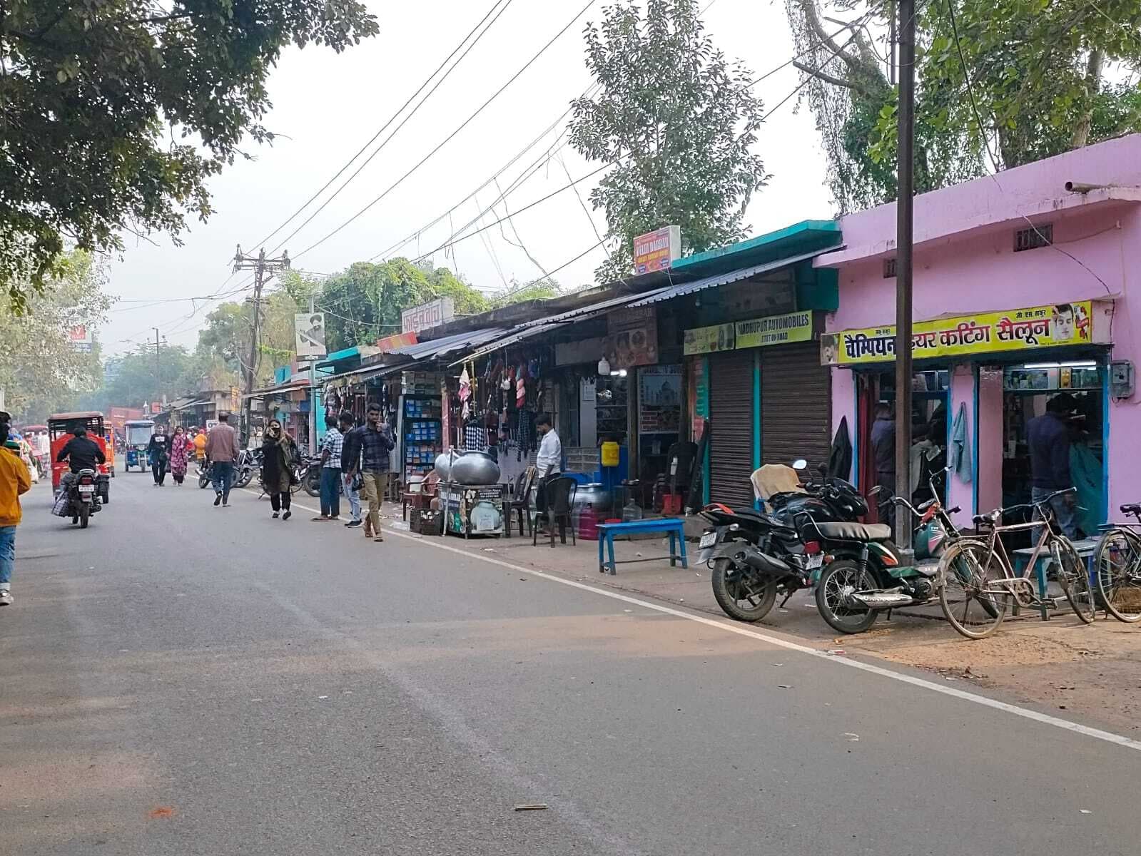 नप स्टॉल को अवैध ढंग से भाड़े में लगाये जाने से हो रही है राजस्व की क्षति