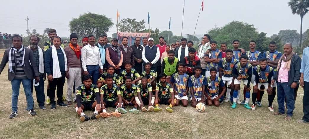 बालक वर्ग में चांदचक और बालिका में एफसी सरना गोड्डा बना विजेता