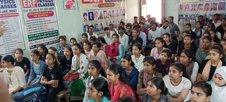 sasaram News : जिले के 69 केंद्रों पर इंटर व 58 केंद्रों पर होगी मैट्रिक की परीक्षा