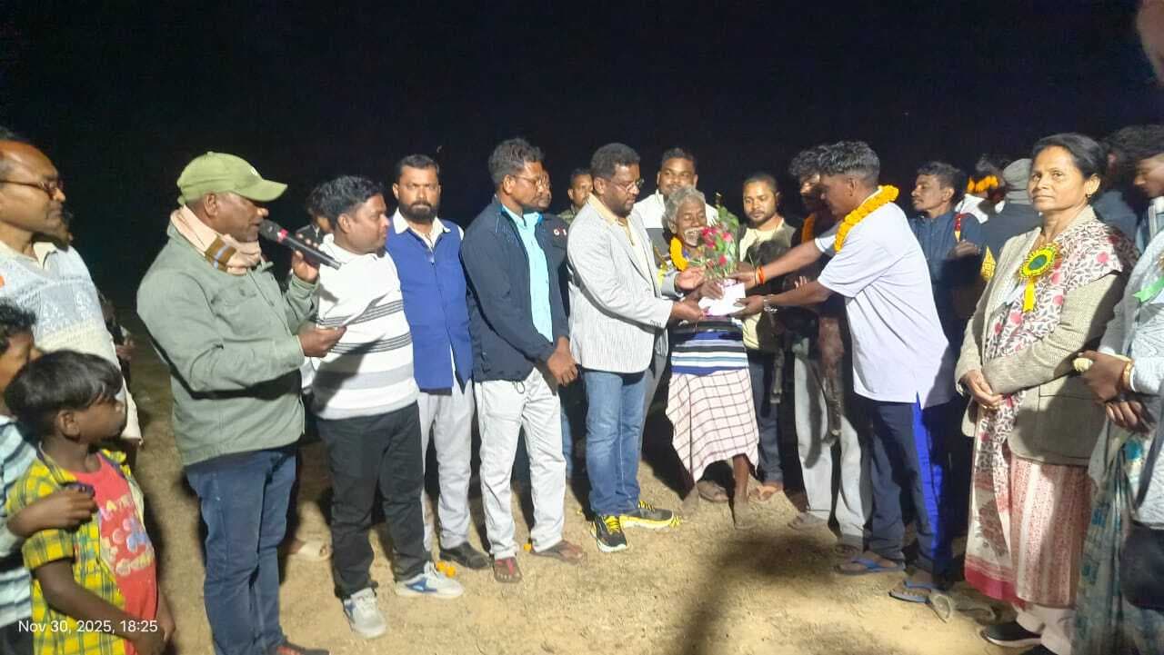 Seraikela Kharsawan News : गणेश एफसी बना विजेता, पुरस्कृत