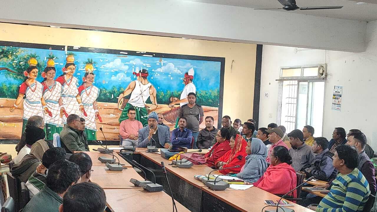 मैपिंग के साथ एसआइआर को जल्द करें पूरा : बीडीओ