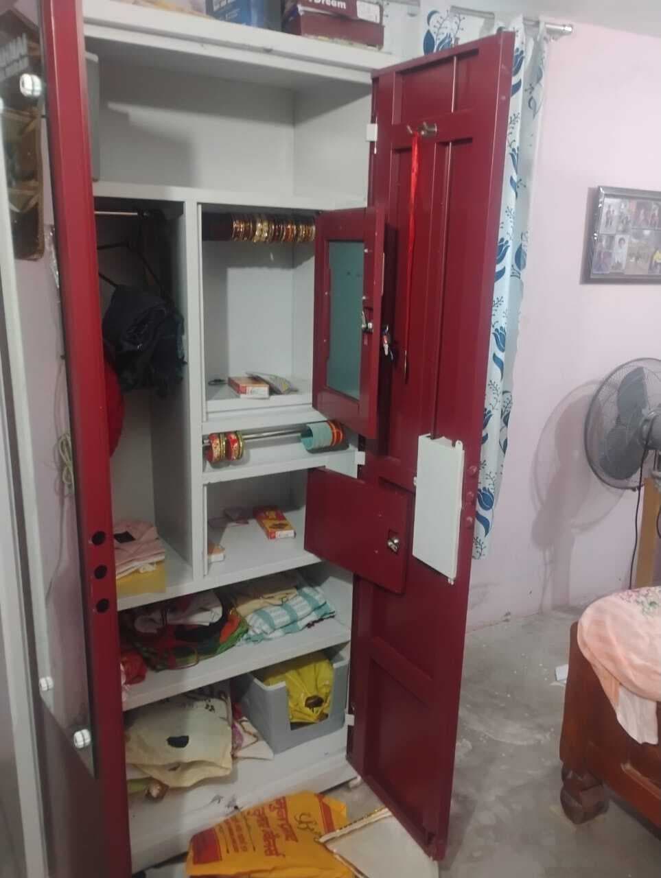 Motihari: घर का ताला तोड़कर 10 लाख रुपये मूल्य का आभूषण की चोरी