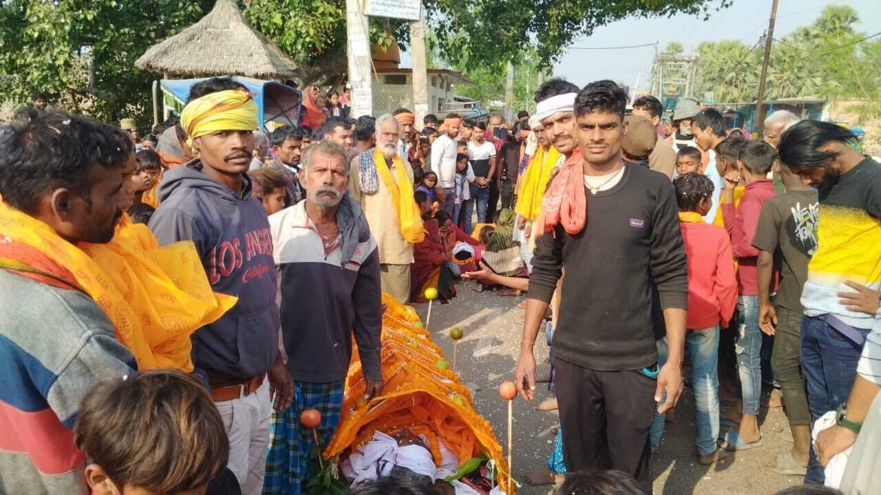 रात में हुई भतीजे की मौत, सुबह खबर सुनते ही चाचा ने भी तोड़ा दम