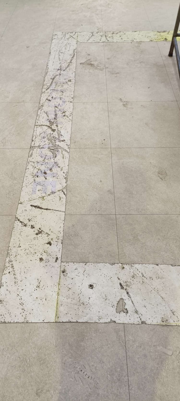 कुछ दिनों में उखड़ गया इमरजेंसी वार्ड का साइनिंग प्वाइंट