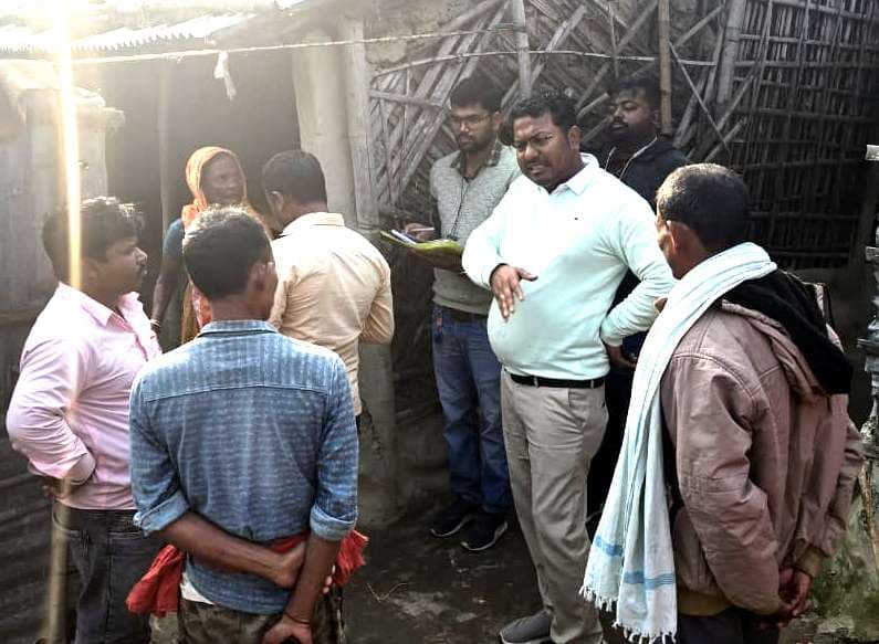 कार्यपालक पदाधिकारी ने की पीएम आवास योजना की भौतिक जांच