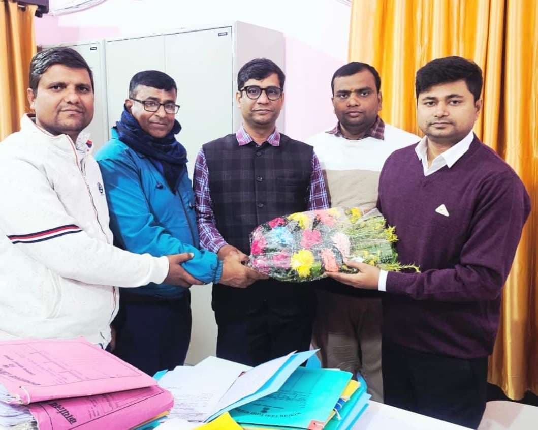 बिहार संयुक्त शिक्षक संघ ने डीपीओ को दिया साधुवाद