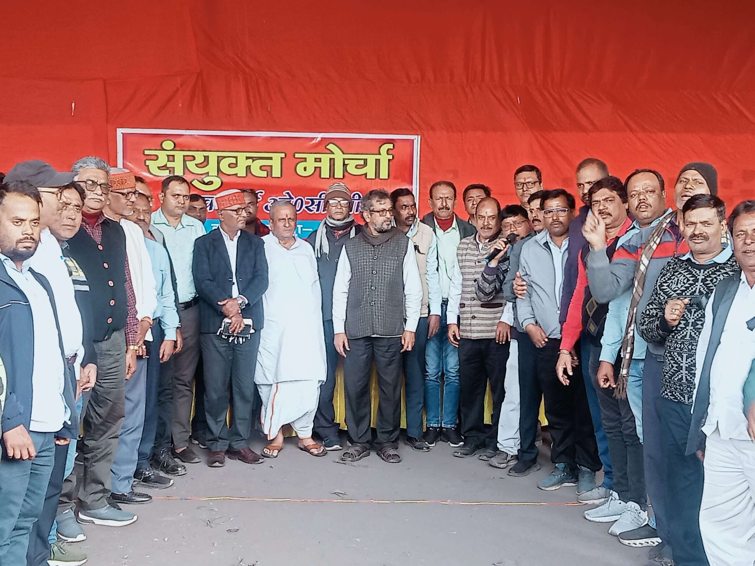 Dhanbad News : चार श्रम कानून को स्वीकार करना आत्महत्या के समान : एके झा