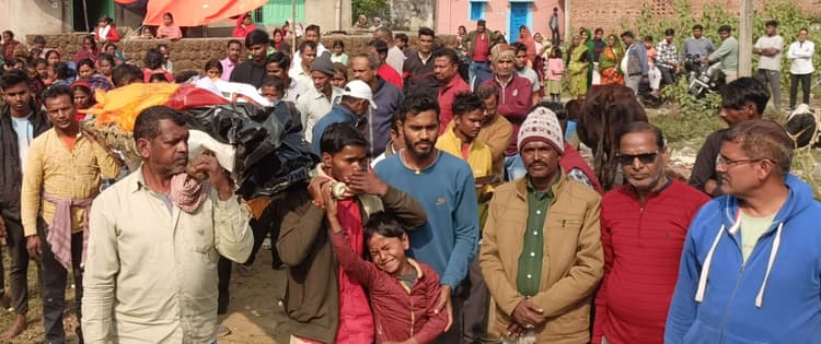 Bokaro News : 1.20 लाख रुपये के लिए पुत्र की गोली मारकर हत्या का आरोप