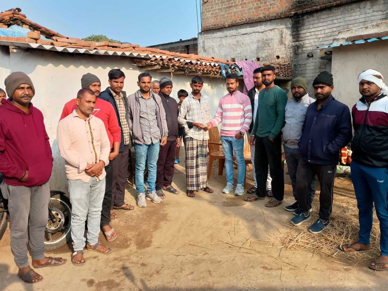 Giridih News: किशोरी के उपचार के लिए किया आर्थिक सहयोग