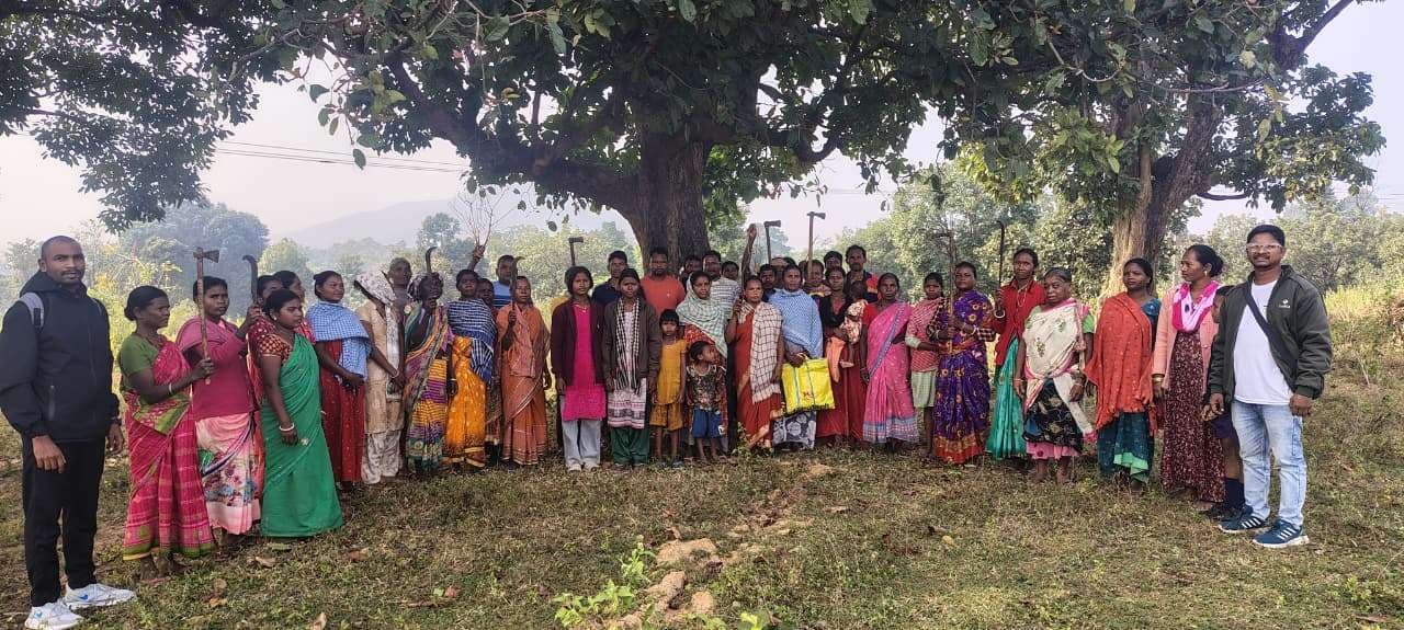 Seraikela Kharsawan News : ग्रामसभा को सूचना दिये बिना जमीन का अधिग्रहण, नाराजगी