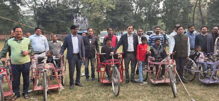 Motihari: दिव्यांग बच्चों में होती है असीम प्रतिभा,अवसर मिलने की है जरूरत : डीडीसी