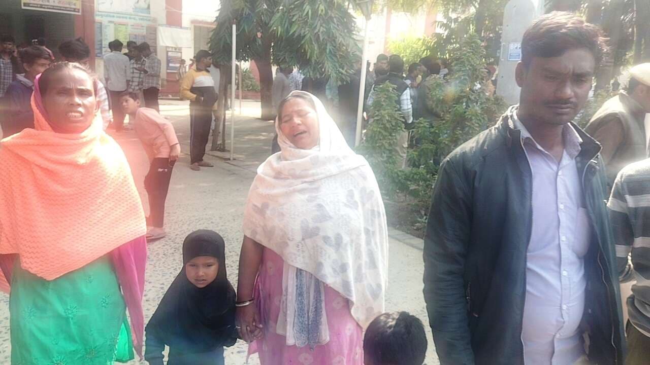 नवजात की मौत के बाद रफीगंज सीएचसी में हंगामा, इलाज में लापरवाही का आरोप
