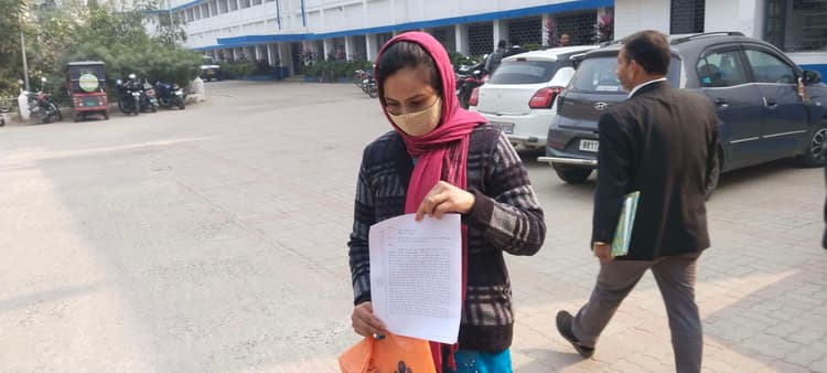 शादी का प्रलोभन देकर यौन शोषण में कार्रवाई को ने डीएसपी सौंपा आवेदन