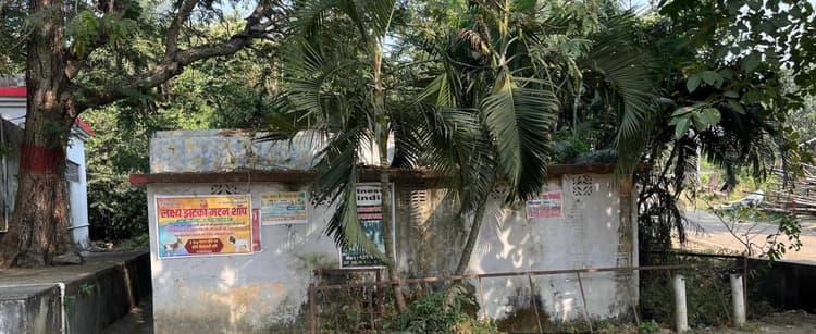 मनरेगा से नपं को हस्तांतरित शौचालय एक वर्ष से बंद