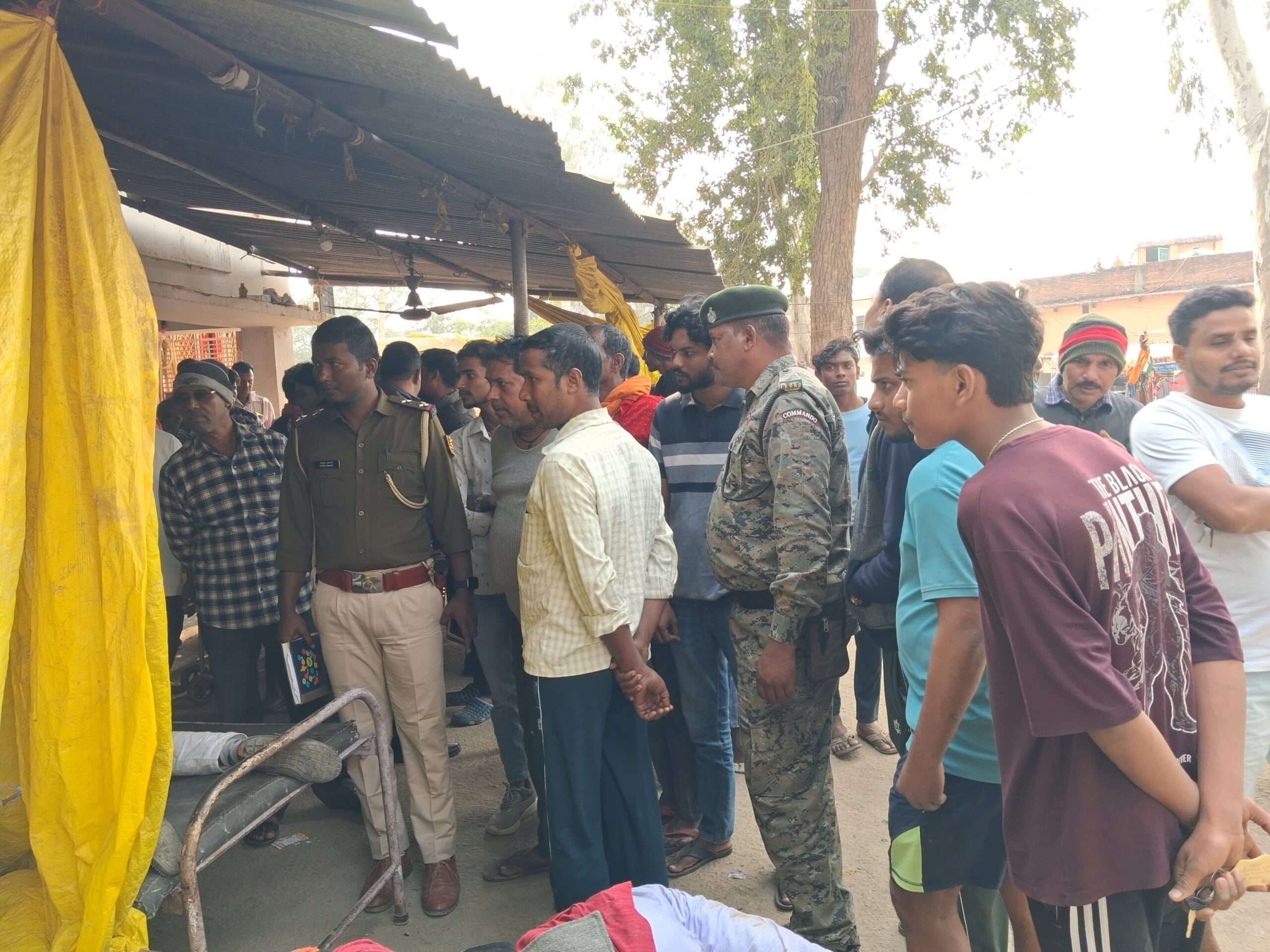 दो बाइकों की टक्कर में तीन लोग घायल, एक की स्थिति गंभीर