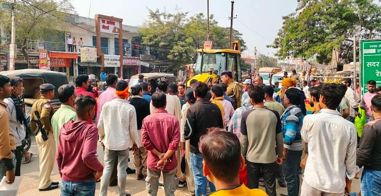 रमेश चौक से धर्मशाला मोड़ तक चला अभियान