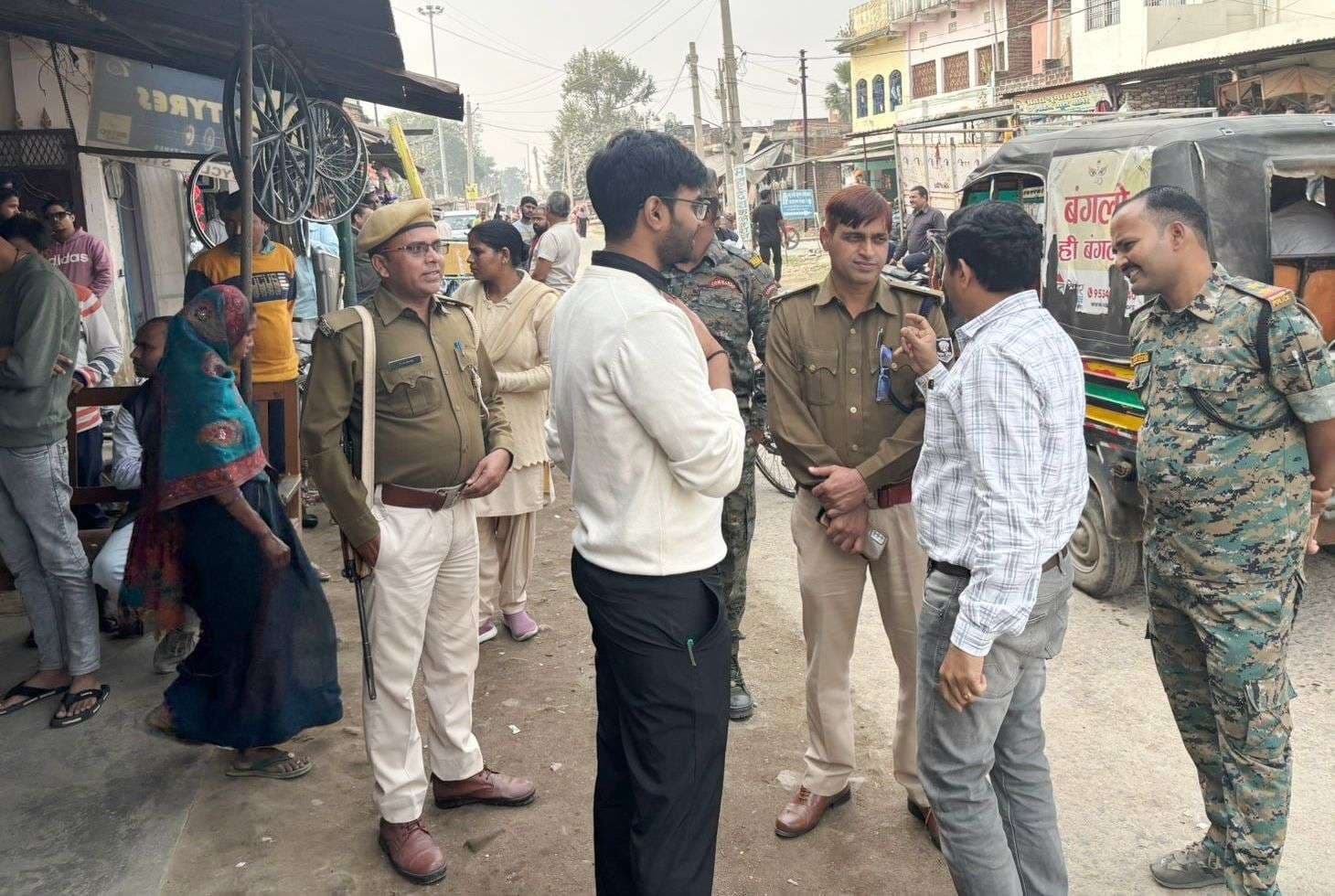 नवीनगर में छापेमारी में कई क्लिनिक सील