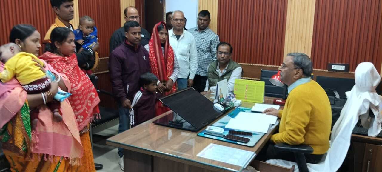 जिले के दो हृदय रोगी बच्चे इलाज के लिए अहमदाबाद रवाना