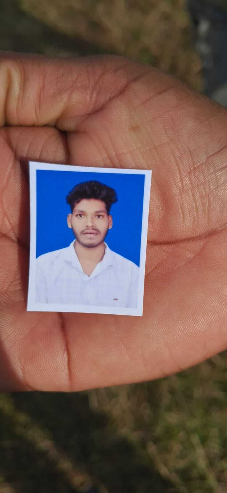 पुलिस ने सिर कटा शव किया बरामद