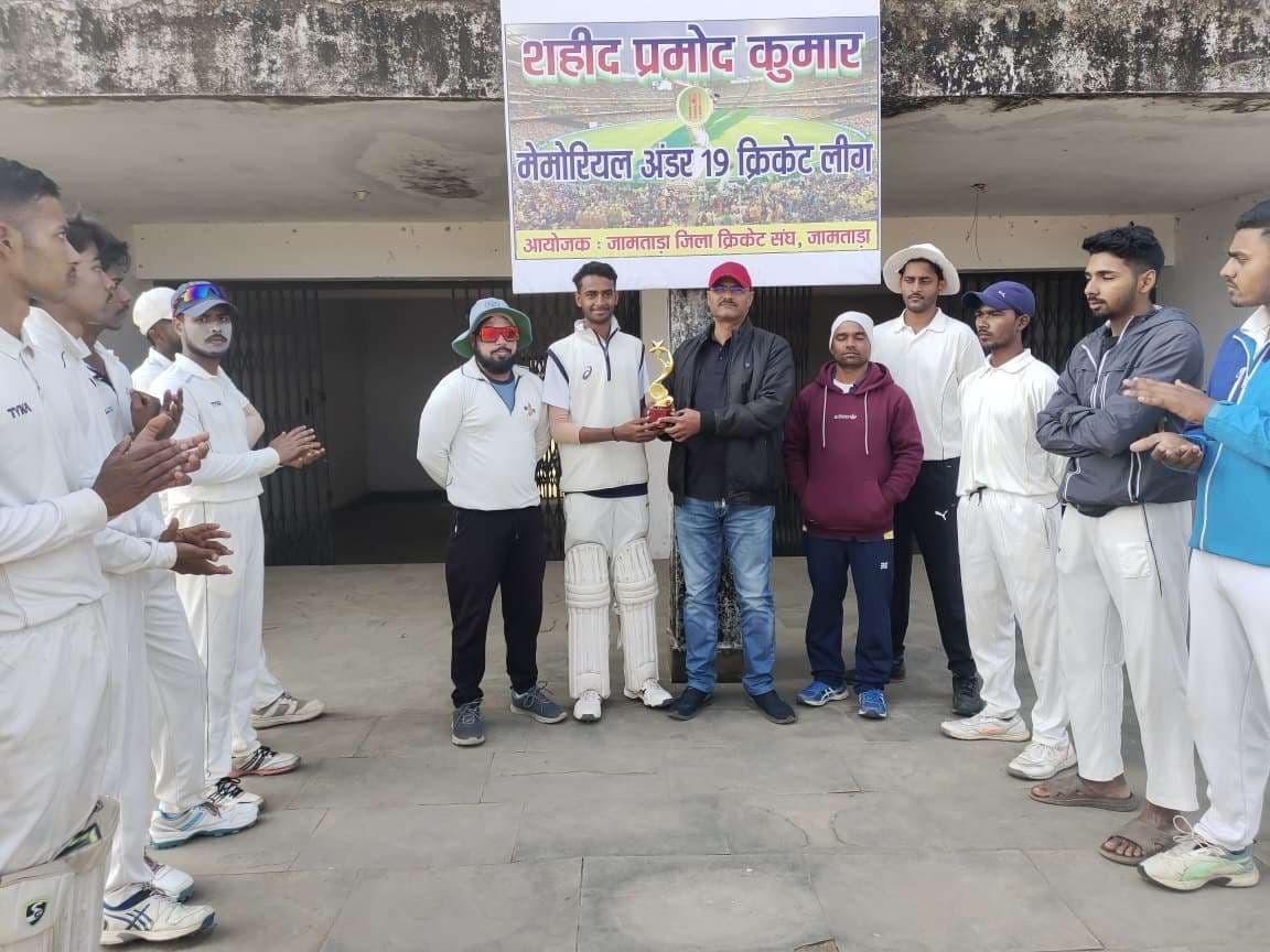 एबी क्रिकेट अकादमी ने चार विकेट से जीता मैच, फाइनल में किया प्रवेश