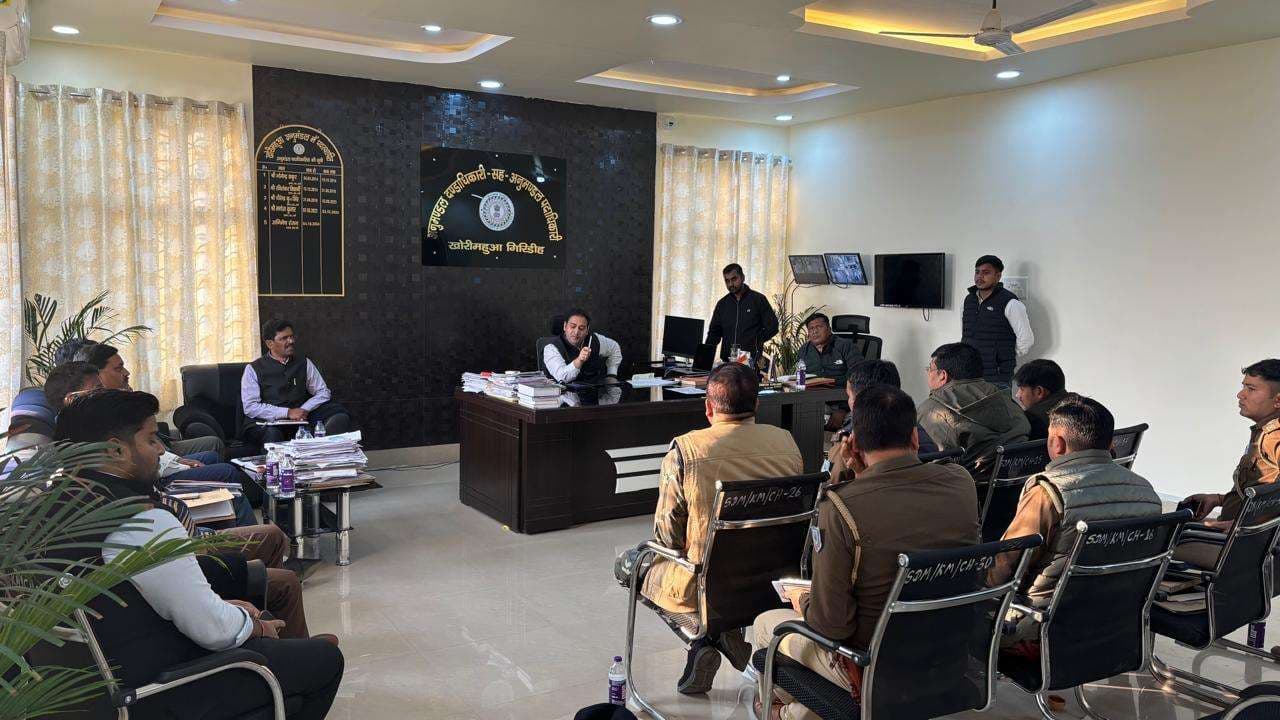 Giridih News :अवैध खनन, अनधिकृत क्रशर संचालन व अतिक्रमण पर करें कार्रवाई