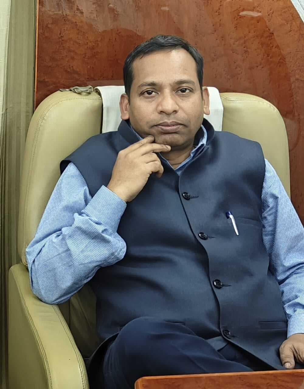 East Singhbhum News : पटमदा के उज्ज्वल कुमार बने संजय सेठ के निजी सचिव East Singhbhum News : पटमदा के उज्ज्वल कुमार बने संजय सेठ के निजी सचिव