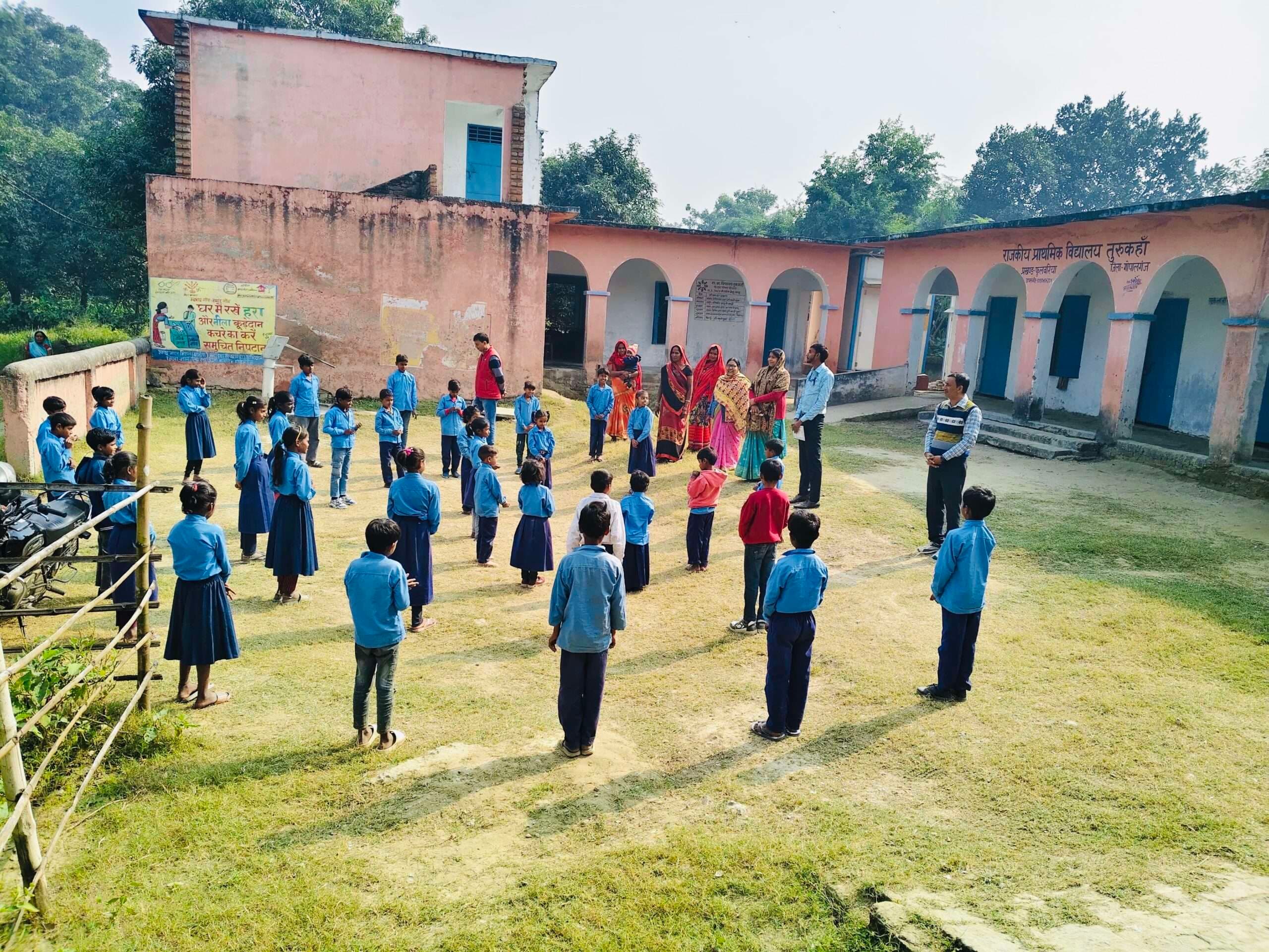 हमारा शौचालय-हमारा भविष्य स्वच्छता जागरूकता अभियान में दी छात्राें को गयी स्वच्छ आदतों की सीख