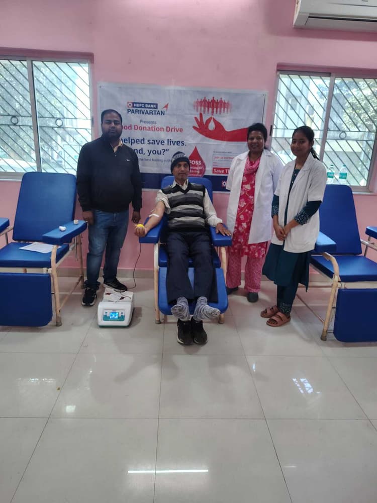 शिविर में 11 लोगों ने किया रक्तदान