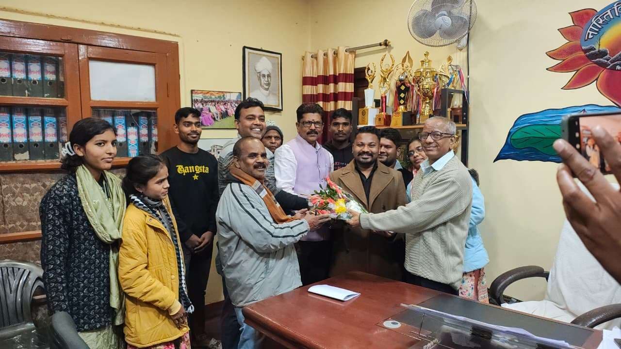 छात्र नेता प्रकाश टूटी को मिला सम्मान