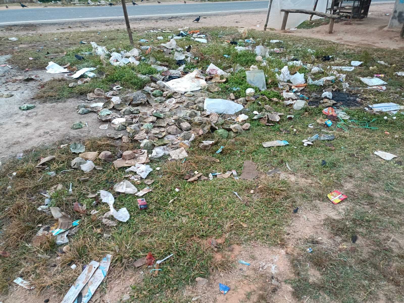 विकासनगर बाजारटांड़ में गंदगी का अंबार, परेशानी