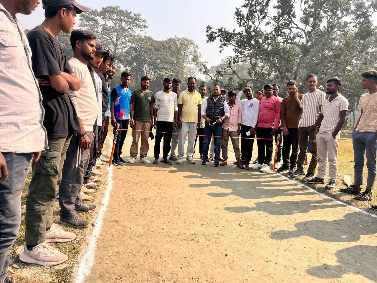 टी 20 क्रिकेट टूर्नामेंट के  पहले मैच में मधुबन विजयी