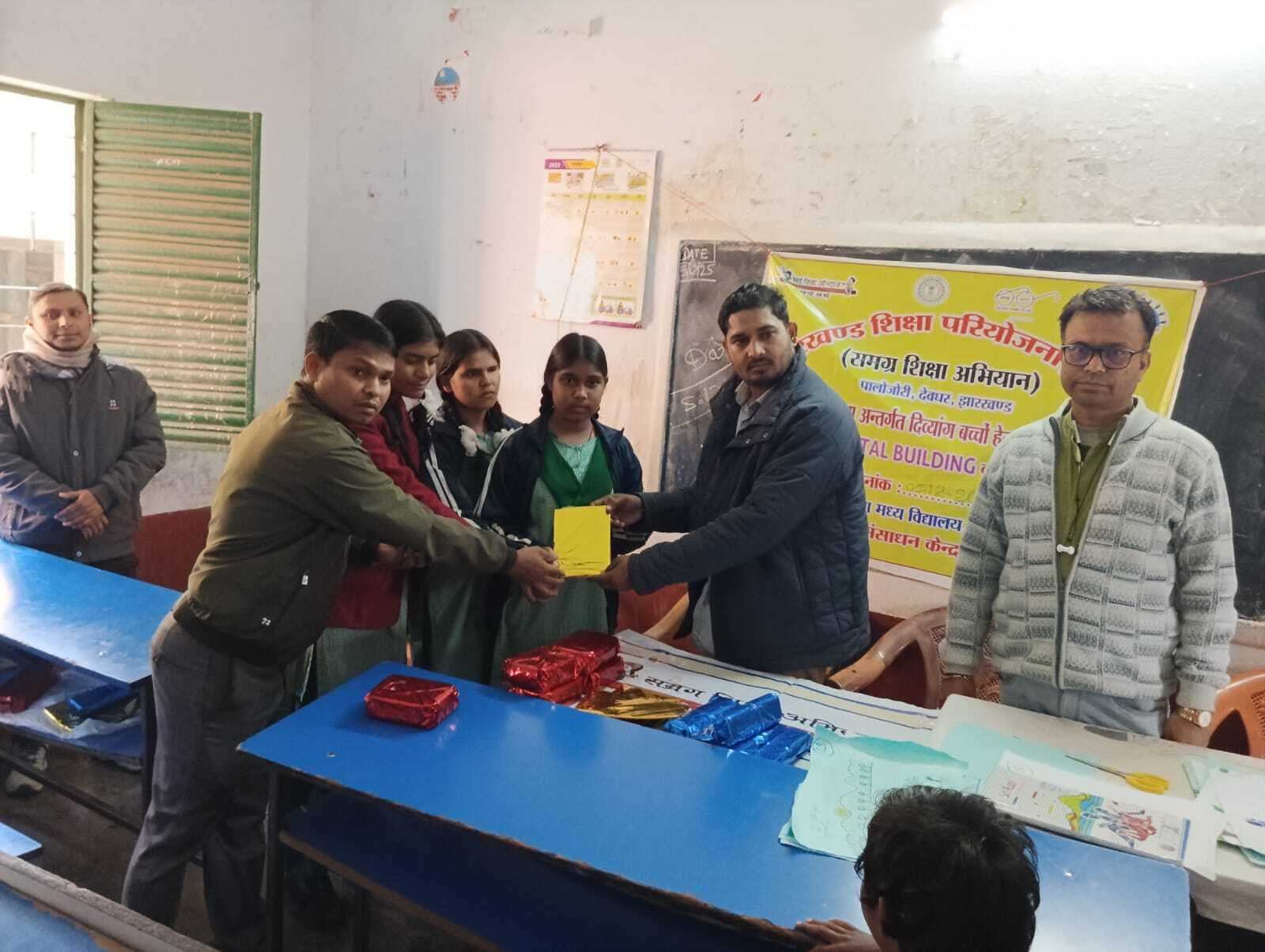 पालोजोरी : प्रतियोगिता में दिव्यांग बच्चों ने दिखाया दम